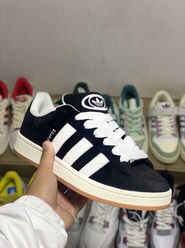 шлепанцы мужские: Кеды Adidas Campus (линейка Originals) - Низкий силуэт в классическом
