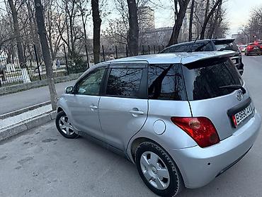 Toyota: Toyota Ist: 2003 г., Хэтчбэк — 3
