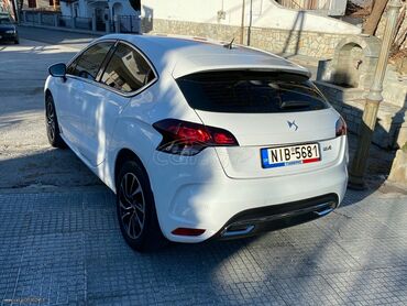 Transport: Citroen DS4: 1.6 l | 2017 year | 40000 km. Hatchback