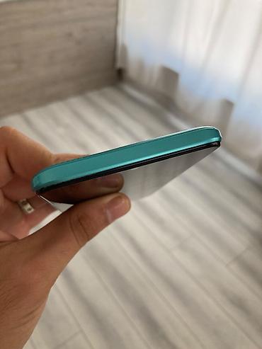 samsung tab 9: Tecno Spark 8C, 64 GB, rəng - Mavi, Barmaq izi — 8