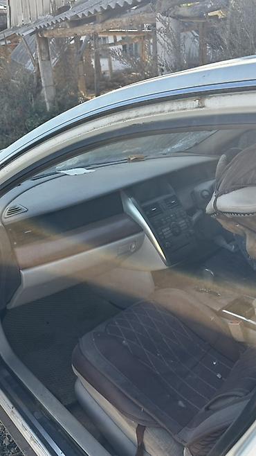 subaru 2004: Nissan Teana J32 (эмблемы: TEANA, 230JK), белый седан бизнес‑класса — 5