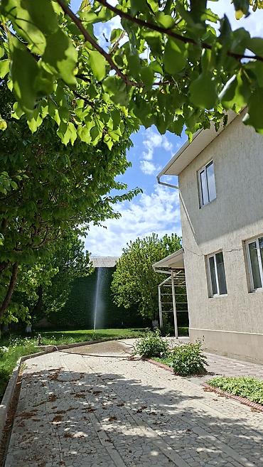 Долгосрочная аренда домов: 220 м², 6 комнат, Кондиционер — 2