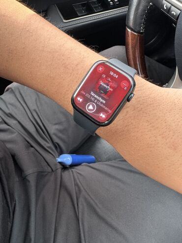 часы apple watch: Apple watch 9 45mm В идеальном состоянии Акб 100% Пользовались мало