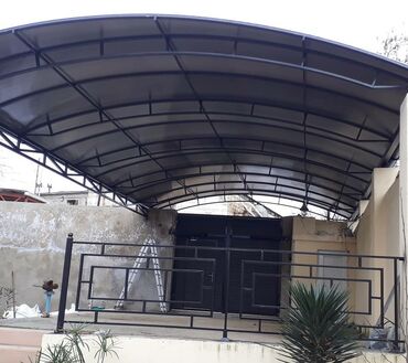 Naveslər, markizlər: Möhkəm metal konstruksiyalı və polikarbonat örtüklü, qövs formalı — 7