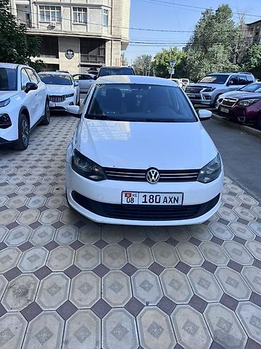поло автомат: Volkswagen Polo: 2011 г., 1.6 л, Механика, Бензин, Седан — 2