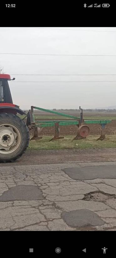 Оборотные плуги, перевертыши: Навесной пятиноковый плуг для трактора - Тип: навесной