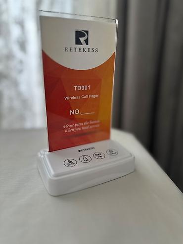 Restoran, kafe avadanlığı: Restoran/kafe üçün simsiz “call bell”(çağırış) sistemi.
Saatlar — 1