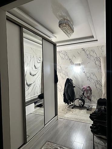 Продажа квартир: 3 комнаты, 97 м² — 18