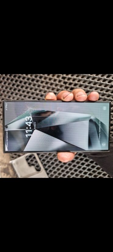 необычные чехлы на айфон 13 про макс: Samsung Galaxy S24 Ultra, Б/у, 256 ГБ, цвет - Серый, 2 SIM