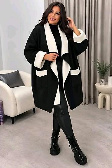 sta su zepe: Jakna za punije
2XL 3XL 4XL
Cena : 3.750 dinara — 2