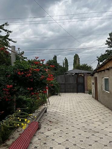 Продажа коттеджей и домов: Продается хороший дом в Ак-Орго📣📣📣 📍 Локация: Ак-Орго улица — 11