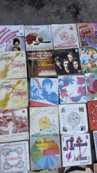 Виниловые пластинки: Виниловые пластинки. 
На фото всё видно — 3