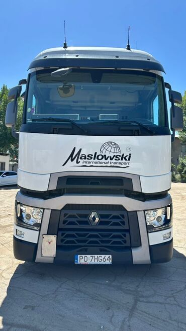 купить прицеп бу на легковой автомобиль: Тягач, Renault, 2018 г., Тентованный