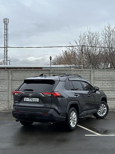 Toyota: Toyota RAV4: 2019 г., 2.5 л, Автомат, Бензин, Внедорожник — 5