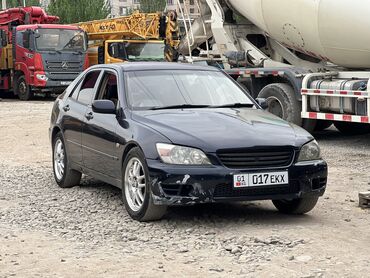 Toyota: Toyota Altezza: 2001 г., 2 л, Автомат, Бензин, Седан