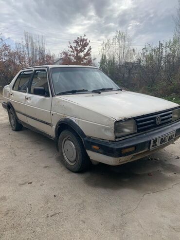 Volkswagen: Volkswagen Jetta: 1991 г., 1.8 л, Механика, Бензин, Седан