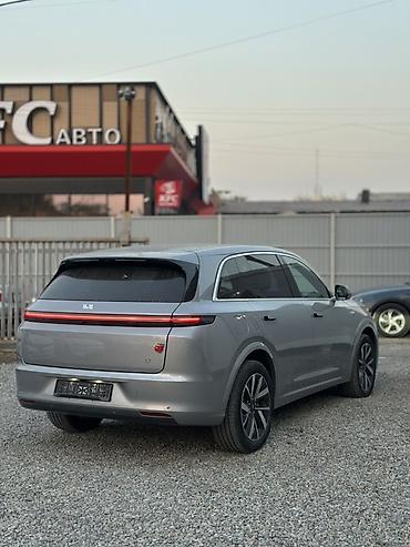 changan x5 pro: Lixiang L7: 2024 г., 1.5 л, Автомат, Гибрид, Кроссовер — 6
