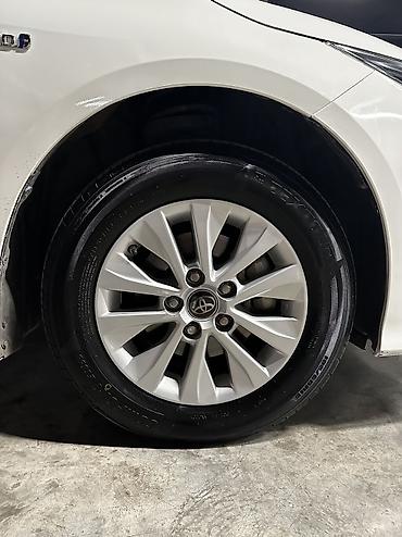 Toyota: Toyota Corolla: 2022 г., 1.8 л, Вариатор, Гибрид, Седан — 8