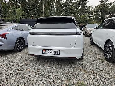 маши: Lixiang L7: 2023 г., 1.5 л, Автомат, Гибрид, Кроссовер — 5