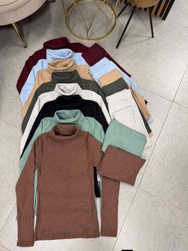 Kompleti: Ženski rebrasti komplet – rolka i helanke - Dvodijelni set od mekane — 9