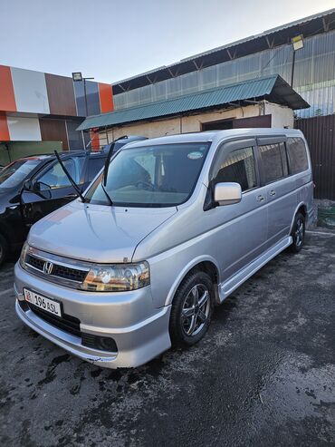 срочно продаю в связи с переездом: Honda Stepwgn: 2003 г., 2 л, Автомат, Бензин, Минивэн