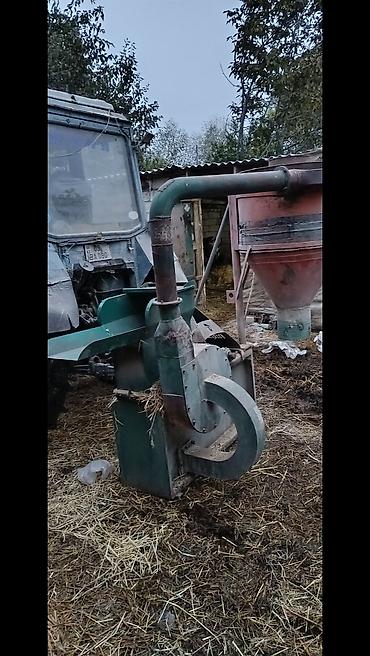 cucə aparatı: Traktor qoşqulu yem‑otu doğrayıcı və üfürücü (PTO ilə işləyən) - — 2