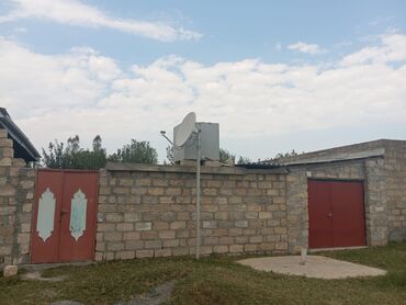 sabunçuda həyət evi: 3 otaqlı, 3 kv. m, Təmirli