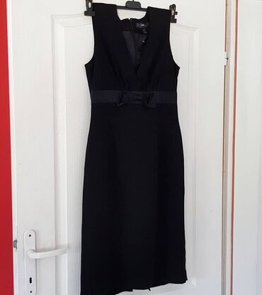 narandžasta haljina: H&M M (EU 38), color - Black, Cocktail, Other sleeves