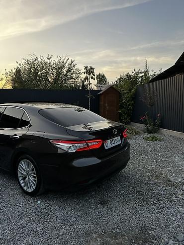 Продажа авто: Toyota Camry: 2018 г., Автомат, Бензин, Седан — 5