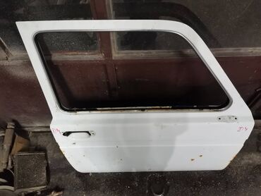 Auto delovi: Dodatni opis Vrata desna Lada 21213,21214 Niva br.4. U beloj boji — 6