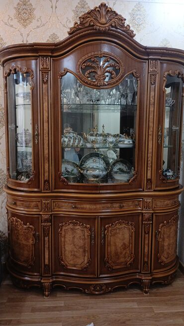 ПО для бизнеса: Klassik üslubda vitrin-bufet ENDIRIM OLNACAQ ELAGE NOMRESI-0553848890