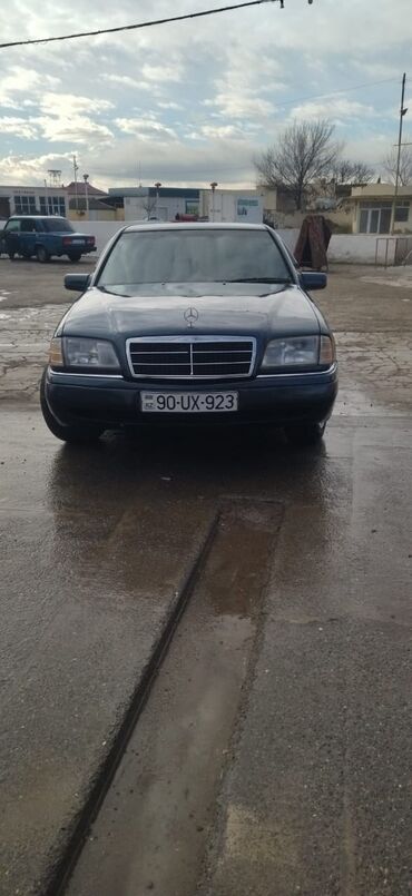 mersedes yanacaq nasosu: Mercedes-Benz C 180: 1.8 l | 1996 il Sedan