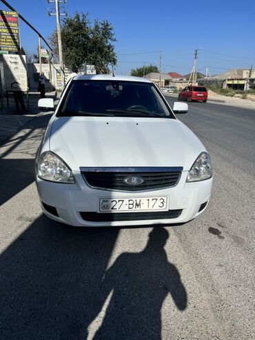 VAZ (LADA): VAZ (LADA) Priora: 1.6 l | 2012 il 268706 km Sedan — 3