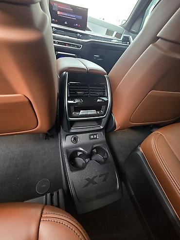 семиместный внедорожник: BMW X7: 2022 г., 3 л, Автомат, Бензин, Кроссовер — 10