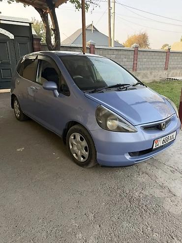 in car: Honda Fit: 2002 г., Автомат, Бензин, Хэтчбэк — 3