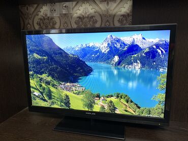 новые телевизоры: Продаю телевизор Helix 32 дюйма в идеальном состоянии! Великолепная