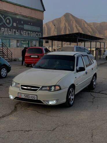 Daewoo: Daewoo Nexia: 2008 г., 1.6 л, Механика, Газ, Седан