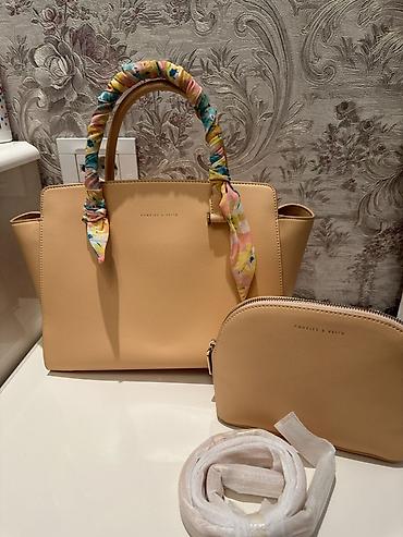 dəst çantalar: Çanta dəsti, Charles & Keith, Yeni — 1