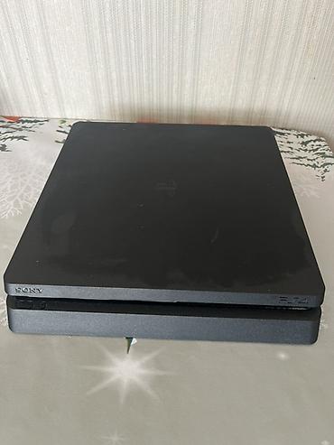 playstation 4 controller: PlayStation 4 Slim 1TB Konsol heç vaxt ustada olmayıb, qutudan — 1