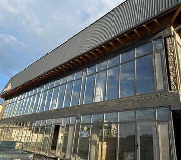 Продажа квартир: Срочно сдается коммерческое помещение Общая площадь 350м2 1 этаж 150