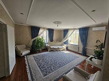 Продажа коттеджей и домов: Дом с благоустроенным двором и навесам 160квм 5 соток мебель остоется — 5