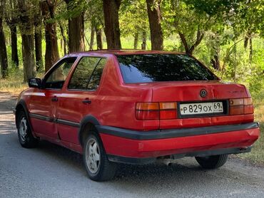 машина жонундо маалымат кыргызча: Volkswagen Vento: 1993 г., 1.8 л, Механика, Бензин, Седан