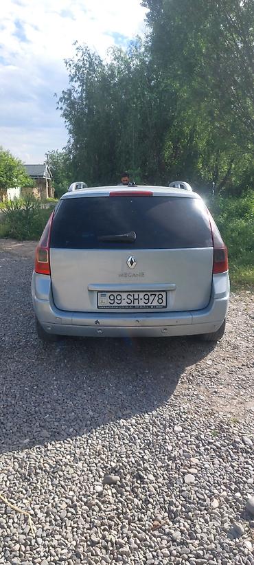 volkswagen polo 1: Renault Megane II Grandtour (universal/kombi), gümüşü rəng. - Kuzov — 2