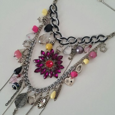 ogrlica: Nova ogrlica Kupljena u Veneciji Plaćena 70€ Pogledajte i ostale