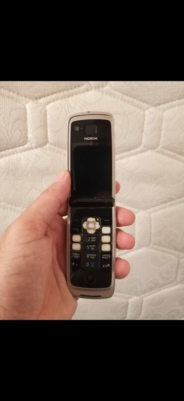 Oyuncaqlar: Nokia telefonu qapaqlı telefon tam arginal əla işləyir — 4