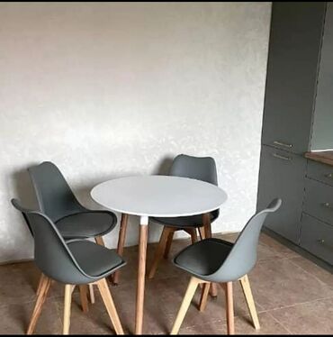 дамский столик: Кухонный Стол, цвет - Белый, Новый