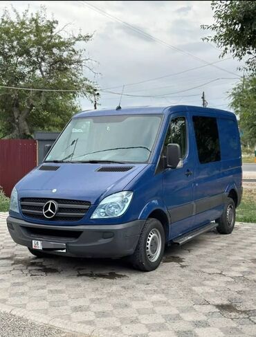 Mercedes-Benz: Продаю мерс 2008г грузопасожир 7 мест. Каропка механика шестиступка