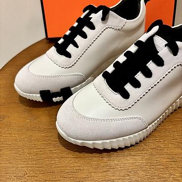 krosovkalar: Ağ-qara dizaynda Hermes Bouncing Sneaker idman ayaqqabısı Təmiz — 3