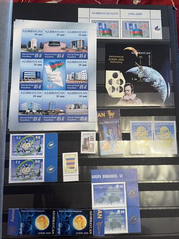 Markalar: Kolleksiyada Azərbaycana aid poçt markaları var. Hamısının şəklini — 18