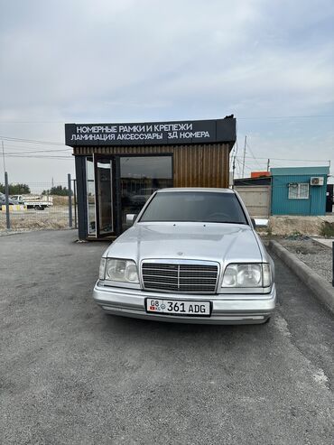 Mercedes-Benz: Mercedes-Benz W124: 1995 г., 2 л, Механика, Бензин, Седан